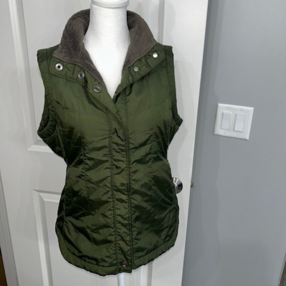 REI Women's Medium Vest Green with Fleece Lining EUC